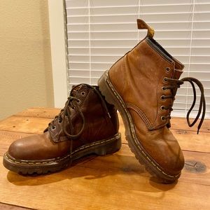 Vintage Dr. Marten’s Airwair Leather Work Boots